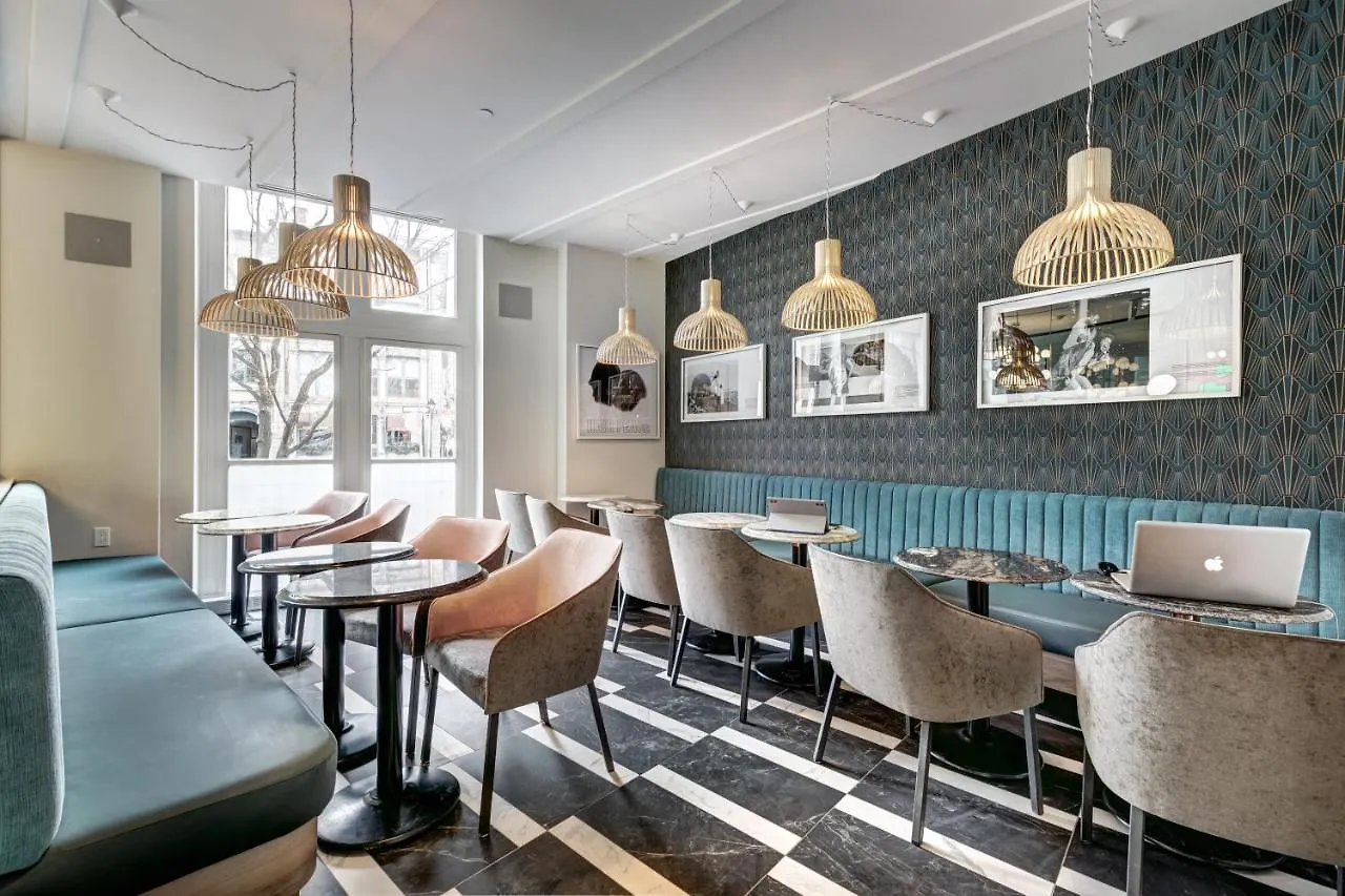 ****  Hotel Uville Montreal Canada